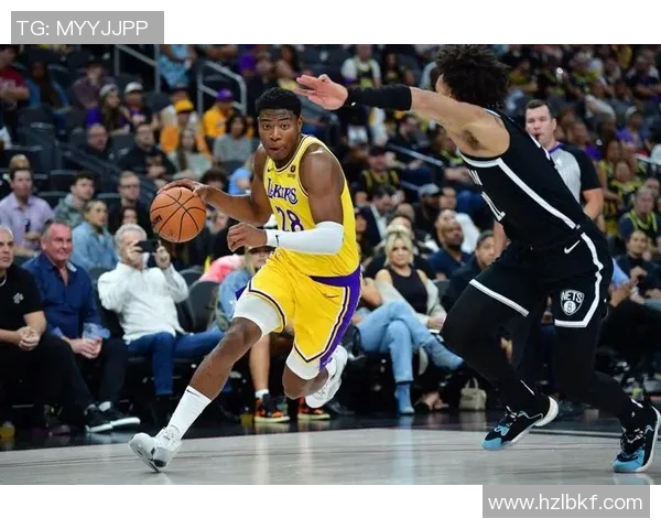 湖人队运动分析：湖人内线问题与戴维斯健康隐患的补强策略